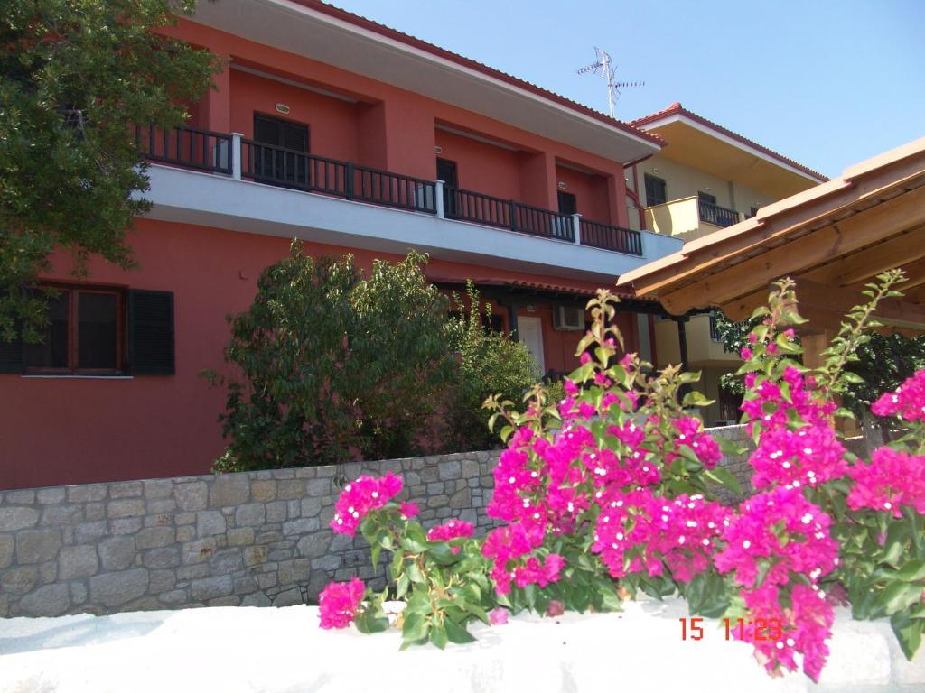 Nikos Apartments Afytos Exterior photo