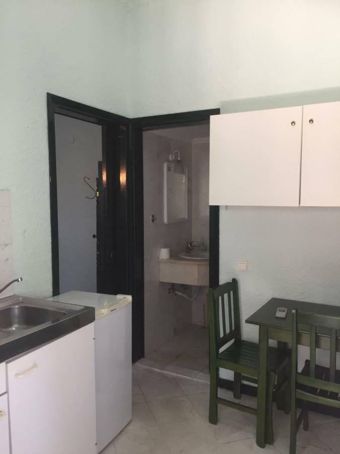 Nikos Apartments Afytos Exterior photo